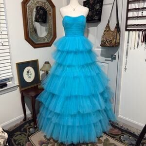 NWOT Ashley Lauren Turquoise Blue Tiered Tulle Strapless Ballgown Prom Dress 6/S